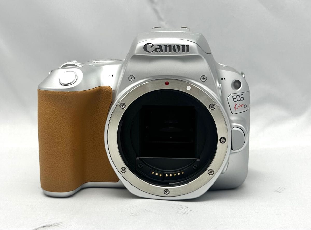 Canon EOS kiss x9 シルバー レンズキット♪Wifi標準搭載機♪