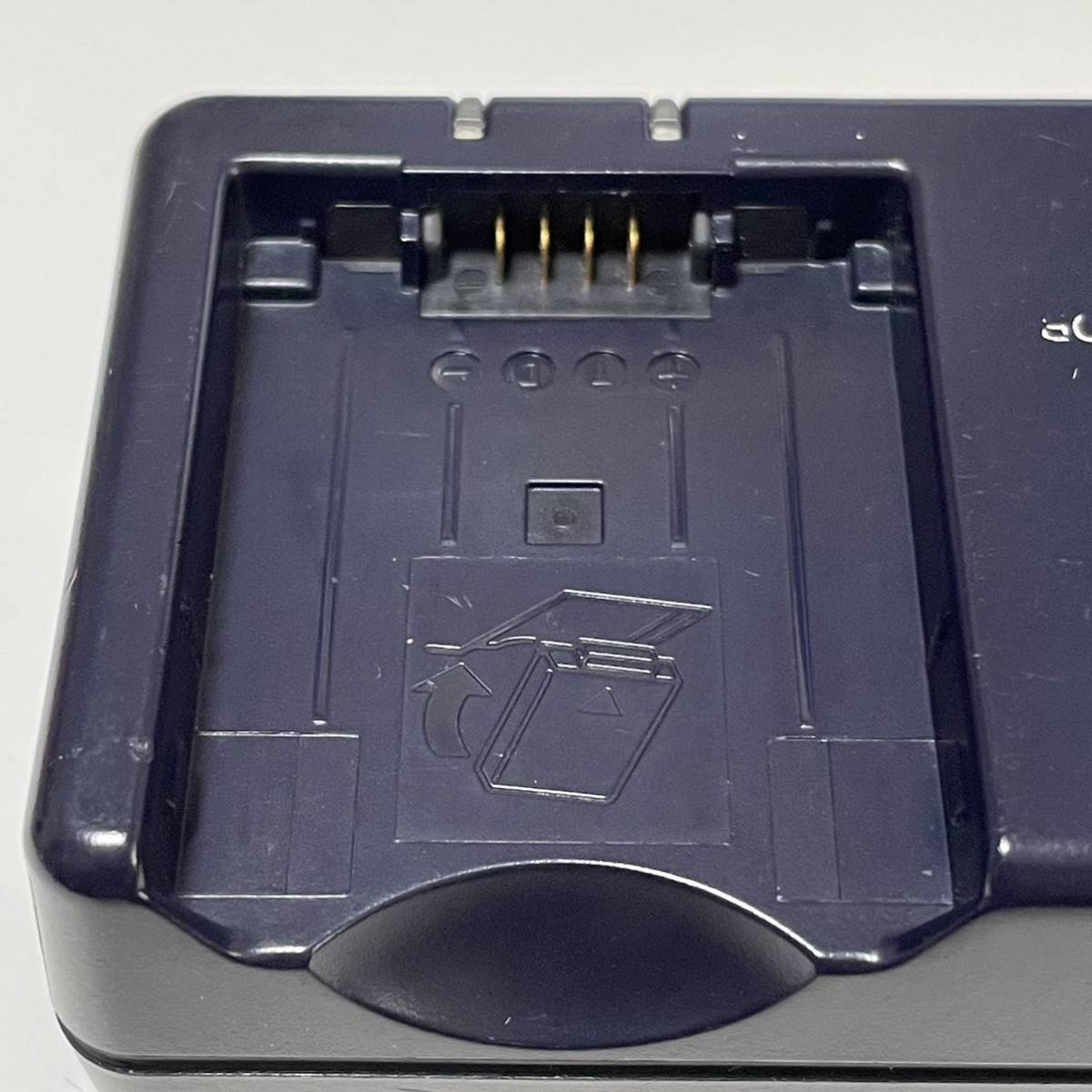 動作確認済み Panasonic 充電器 DE-929D (LUMIX/バッテリー 動作確認済み Panasonic 充電器 DE-929D (LUMIX/バッテリー