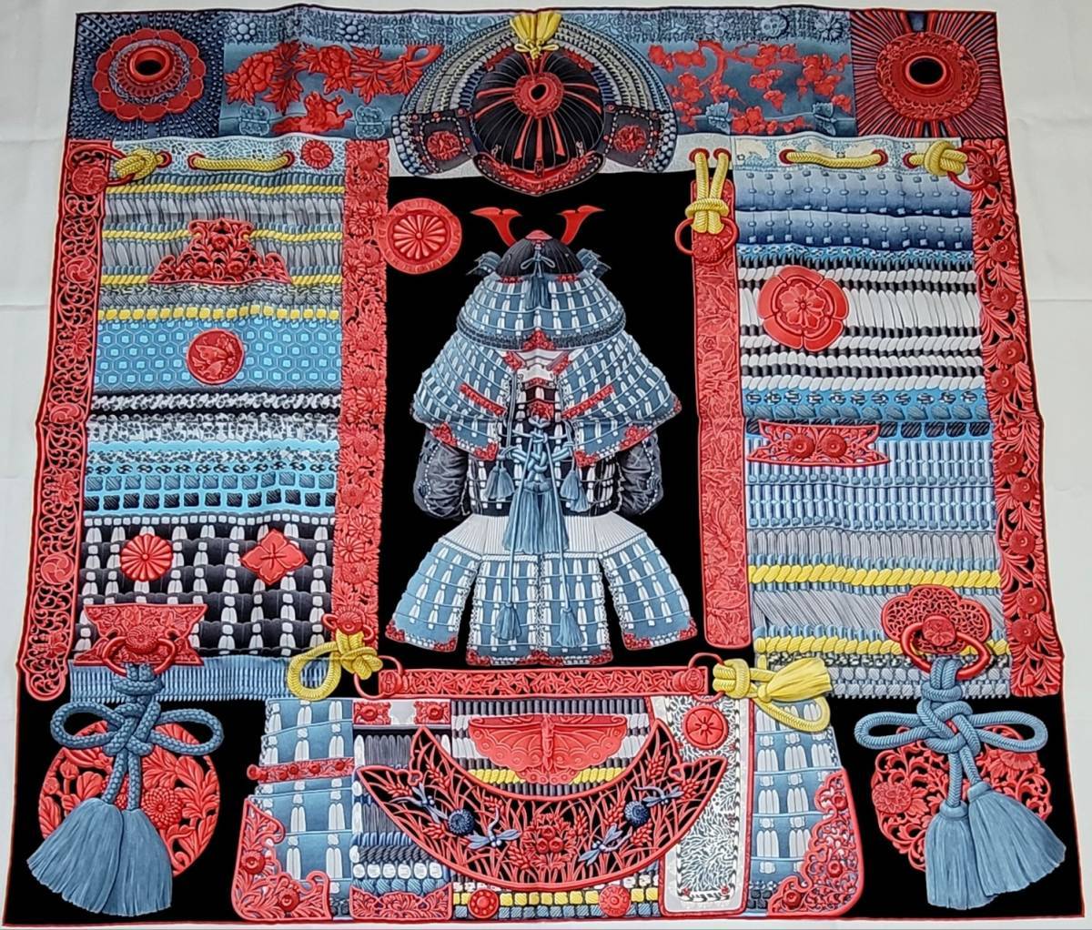 完売品☆新品☆未使用 カレ90 侍の鎧兜 Parures de Samourais エルメス