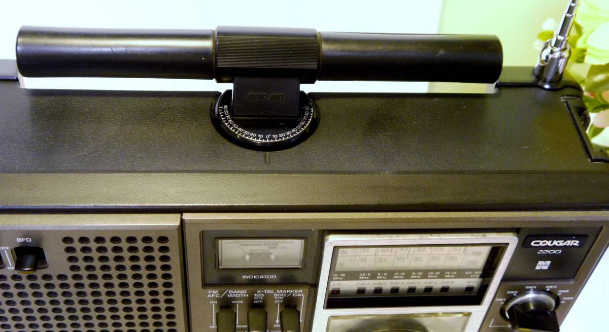 クーガ(RF-2200)オールバンド高感度整備、特にFMは抜群。使用 クーガ(RF-2200)オールバンド高感度整備、特にFMは抜群。使用