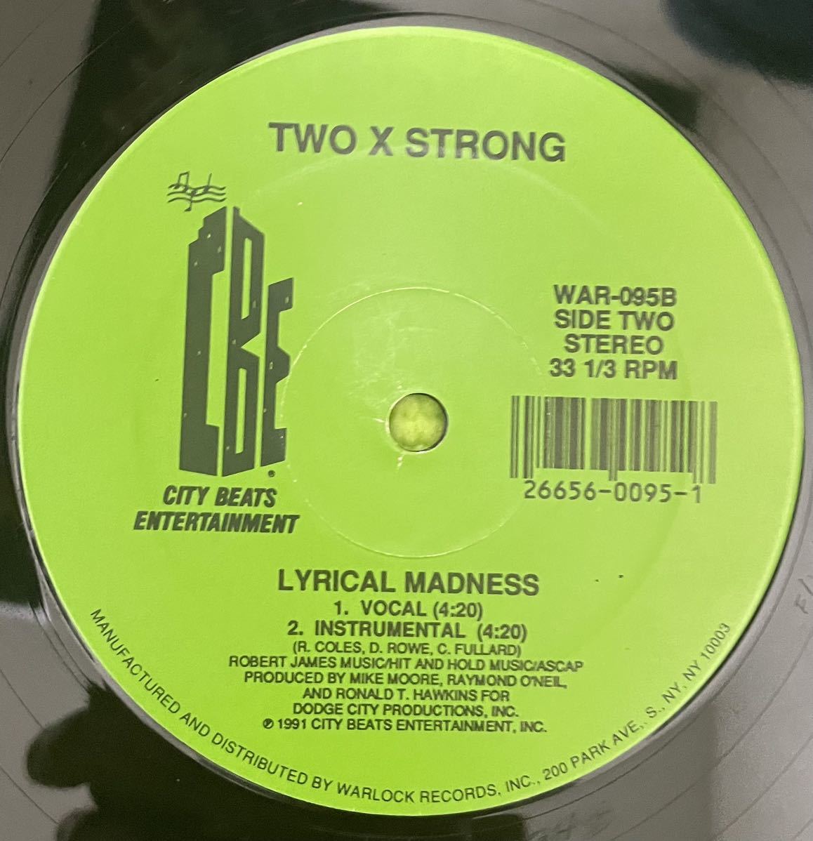 HIPHOP Record ヒップホップ　レコード　TWO　X STRONG I GET LIFTED 1991_画像2