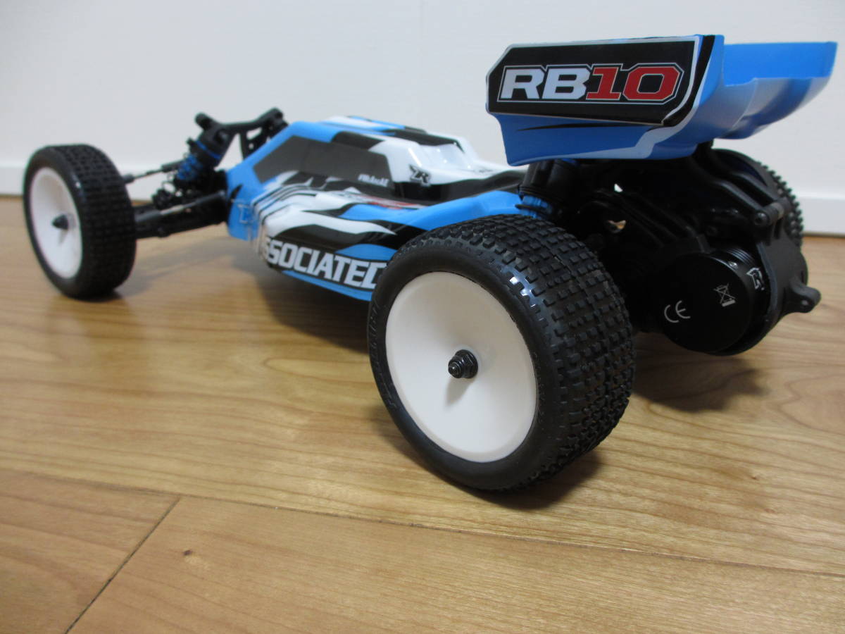 アソシ AS90032 RB10 RTR 2WDバギー・ブルー【送信機/サーボ/ESC アソシ AS90032 RB10 RTR 2WDバギー・ブルー【送信機/サーボ/ESC