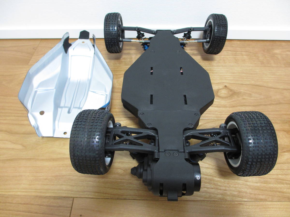 アソシ AS90032 RB10 RTR 2WDバギー・ブルー【送信機/サーボ/ESC アソシ AS90032 RB10 RTR 2WDバギー・ブルー【送信機/サーボ/ESC