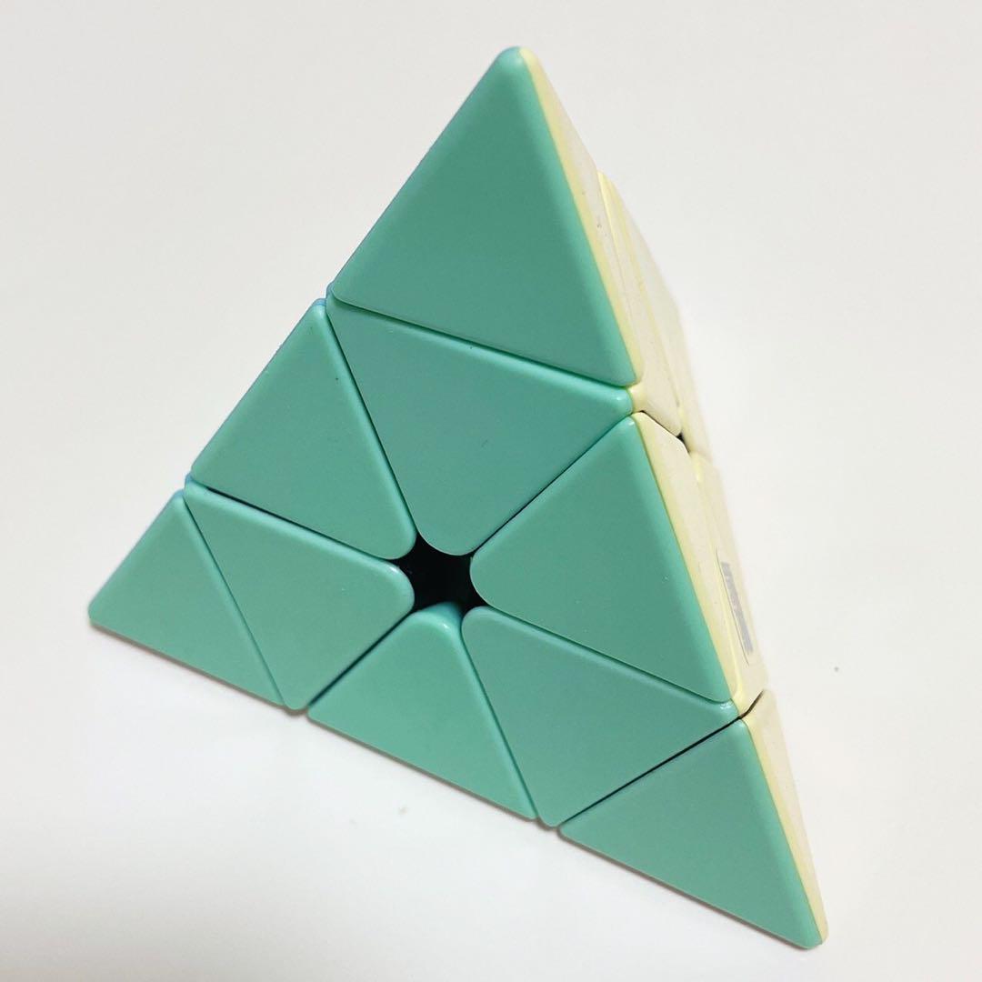 ルービックキューブ三角 スピードキューブ 認知症 競技用 知育玩具 パステルカラー おもちゃ 実物写真あり スピードキューブ ルービックキューブ 認知症 おもちゃ 知育玩具