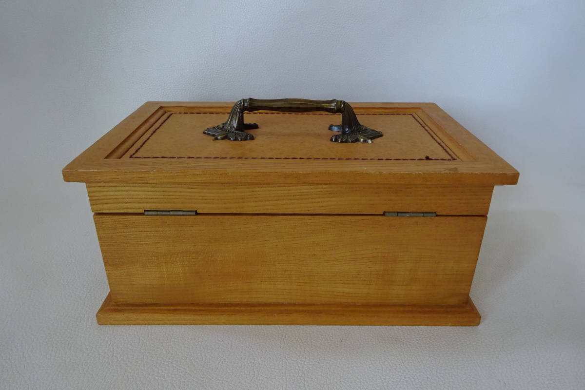 FUJIenzeru music box / Showa Retro [ wooden music box attaching jue Reebok s/ original leather use Treasure Box. like wooden hand attaching box ] bending eyes : prohibitation .... playing 