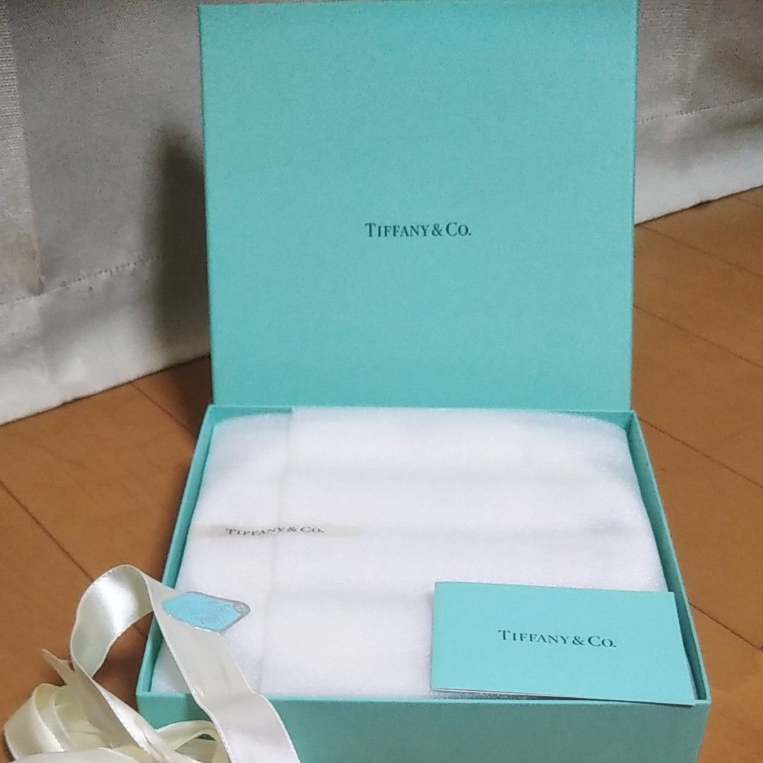 ティファニー TIFFANY&Co TIFFANY ５thアベニューペアマグカップTIFFANY&Coペアプレートセット新品未使用