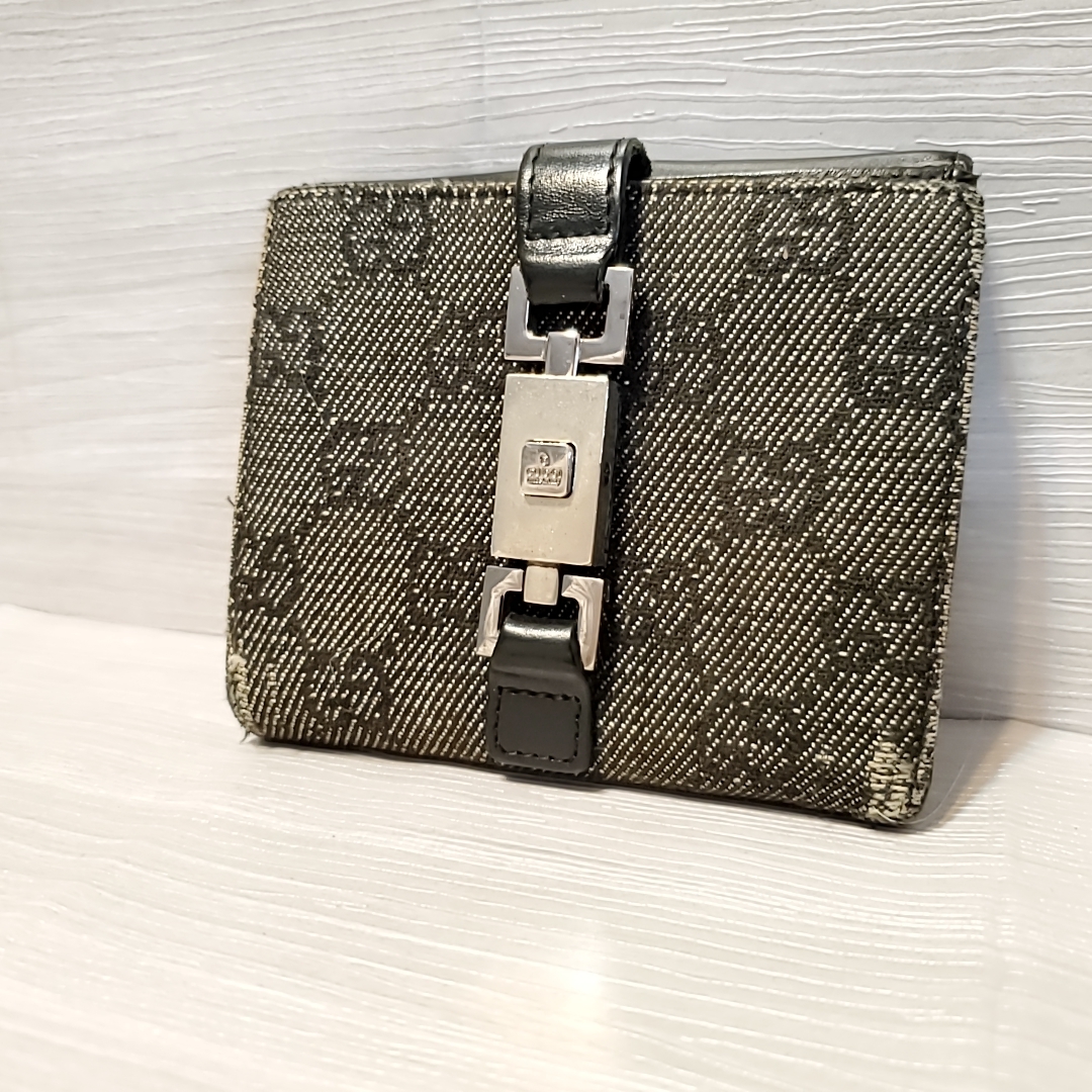 Yahoo!オークション - 1398 即決 GUCCI グッチ 財布 二つ折り財布 コ...