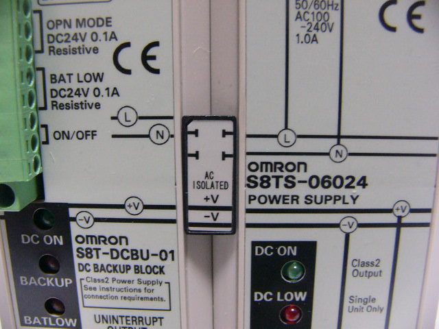 ★動作保証★ OMRON S8TS-06024＋S8T-DCBU-01 瞬停停電防止DCバックアップブロック (電源基本ブロックとDCバックアップブロック)_画像2