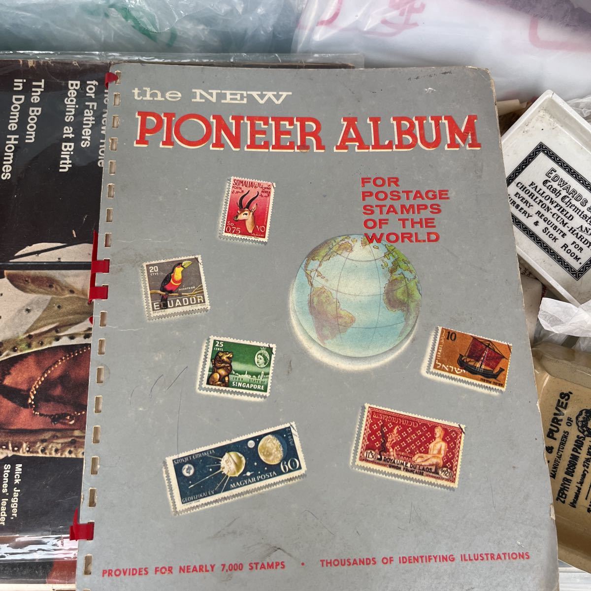 PIONEER ALBUM 切手収集本　コレクターブック　1964年物　ヴィンテージオールドビィンテージ　メイドインUSA送料無料　インタレスティング_画像1