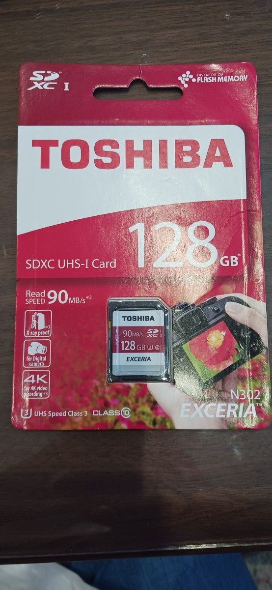  128GB sdカード 東芝 SDXCカード class10 UHS-I 100MB/　U3