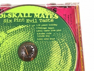 Oi-SKALL-MATES/オイスカルメイツ CD「Six Pint Evil Taste」CD1枚のみ/BOXケース仕様/ブックレット付/美品_画像4