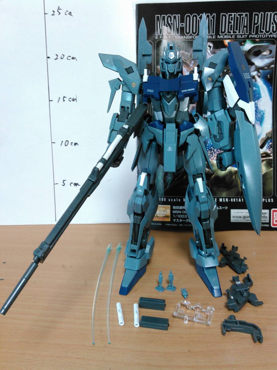 ガンプラ完成品ジャンク MG 100 デルタプラス