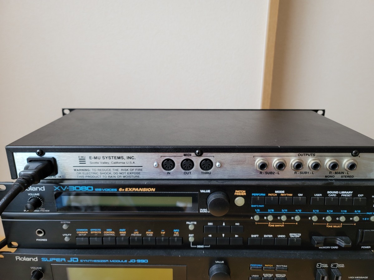 美品 E-MU vintage keys plus 音源モジュール イミュー ヴィンテージシンセキーボード音源 8
