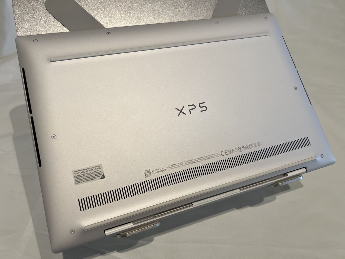 高級感のあるモバイルノートPCデル 超美品 i7