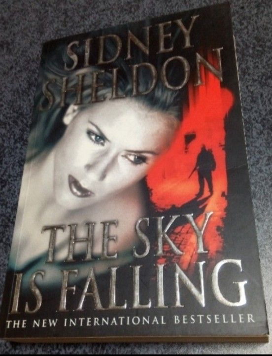 シドニー・シェルダン THE SKY IS FALLING 英語ペーパーバック - 通販