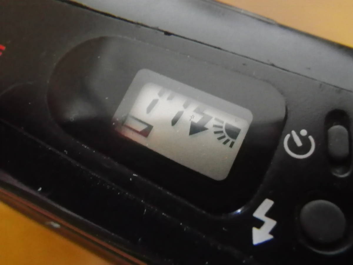外装キズあり ジャンク扱い 京セラ KYOCERA Slim T Carl Zeiss T