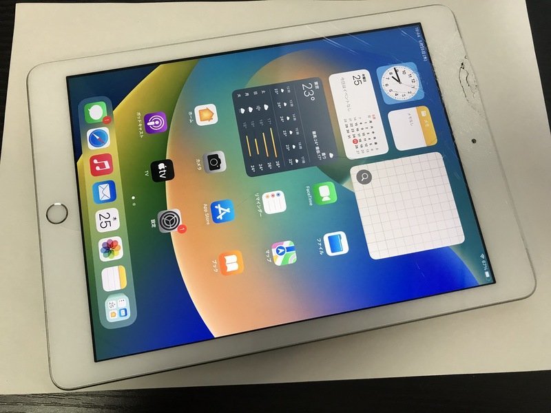2022高い素材  GD718 ジャンク 判定〇 シルバー 32GB Wi-Fi+Cellular iPad(第5世代) SIMフリー iPad本体