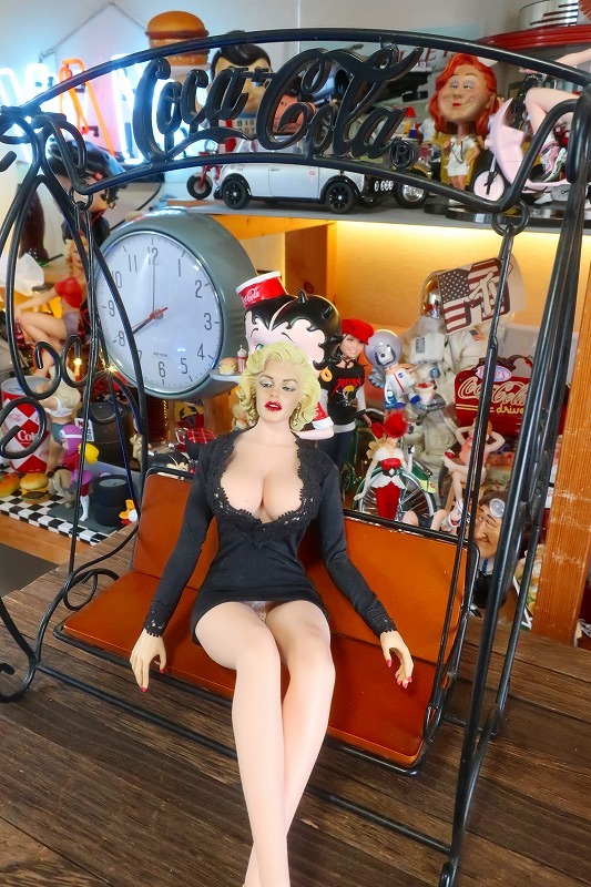 【税込】 爆レア★絶版★1/6 ジオラマに♪ アイアン&ウッド ブランコ型ベンチ コカコーラ その他 【税込】 爆レア★絶版★1/6 ジオラマに♪ アイアン&ウッド ブランコ型ベンチ コカコーラ その他