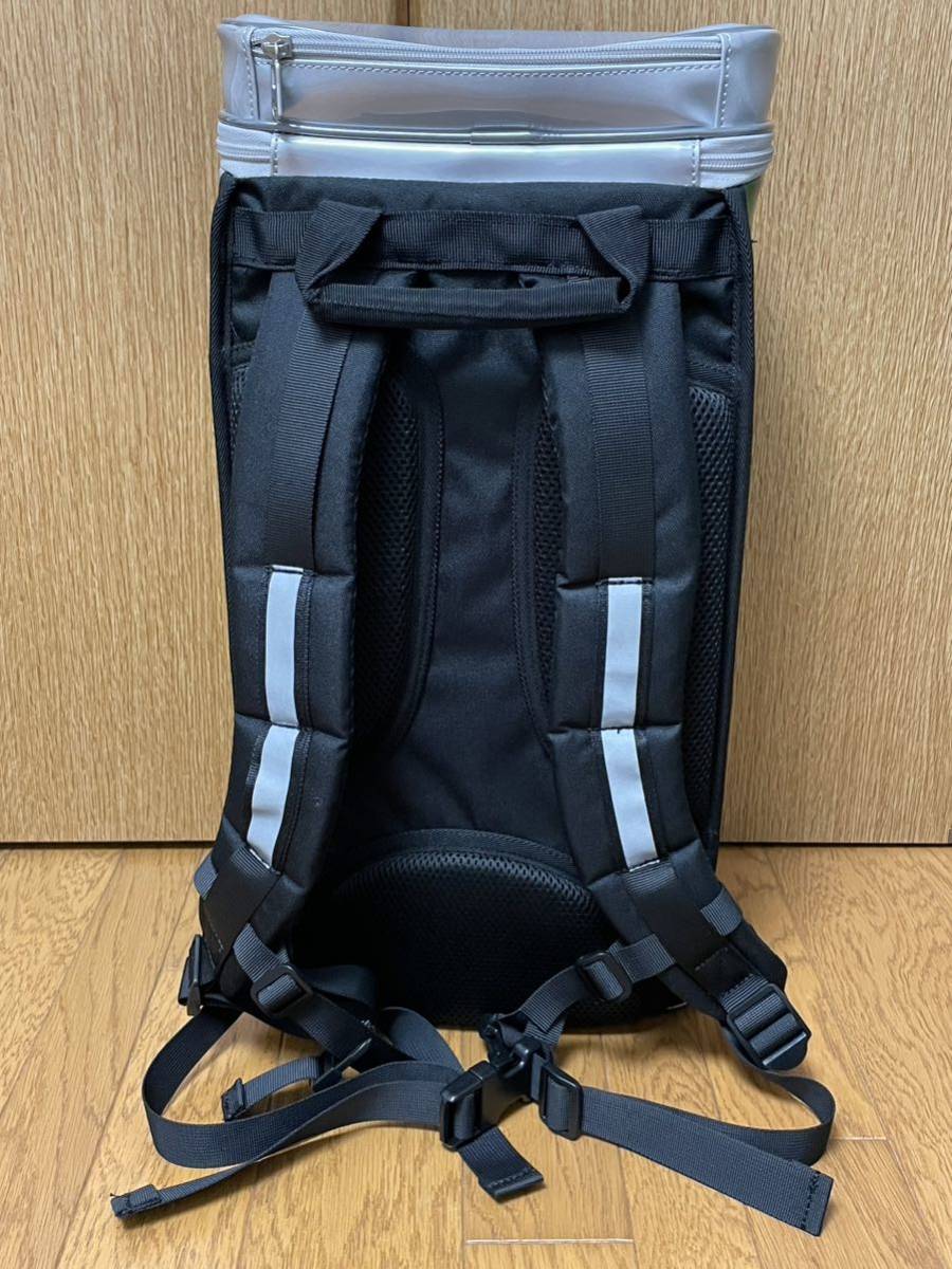 新品》Red Bullレッドブル 非売品【缶型バックパック(ビターレモン柄