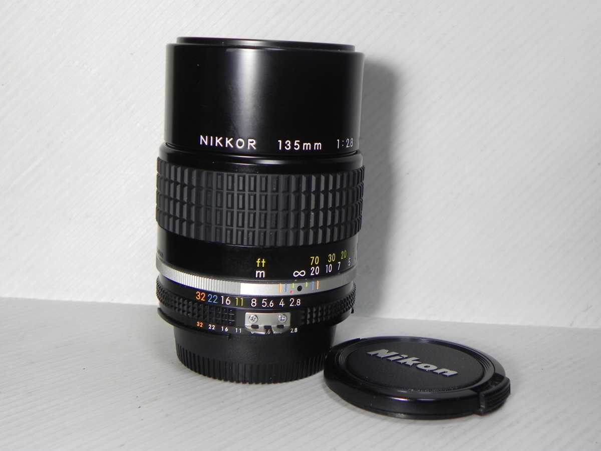 Nikon Ai-s 135mm/Ｆ2.8　レンズ(良品)のサムネイル