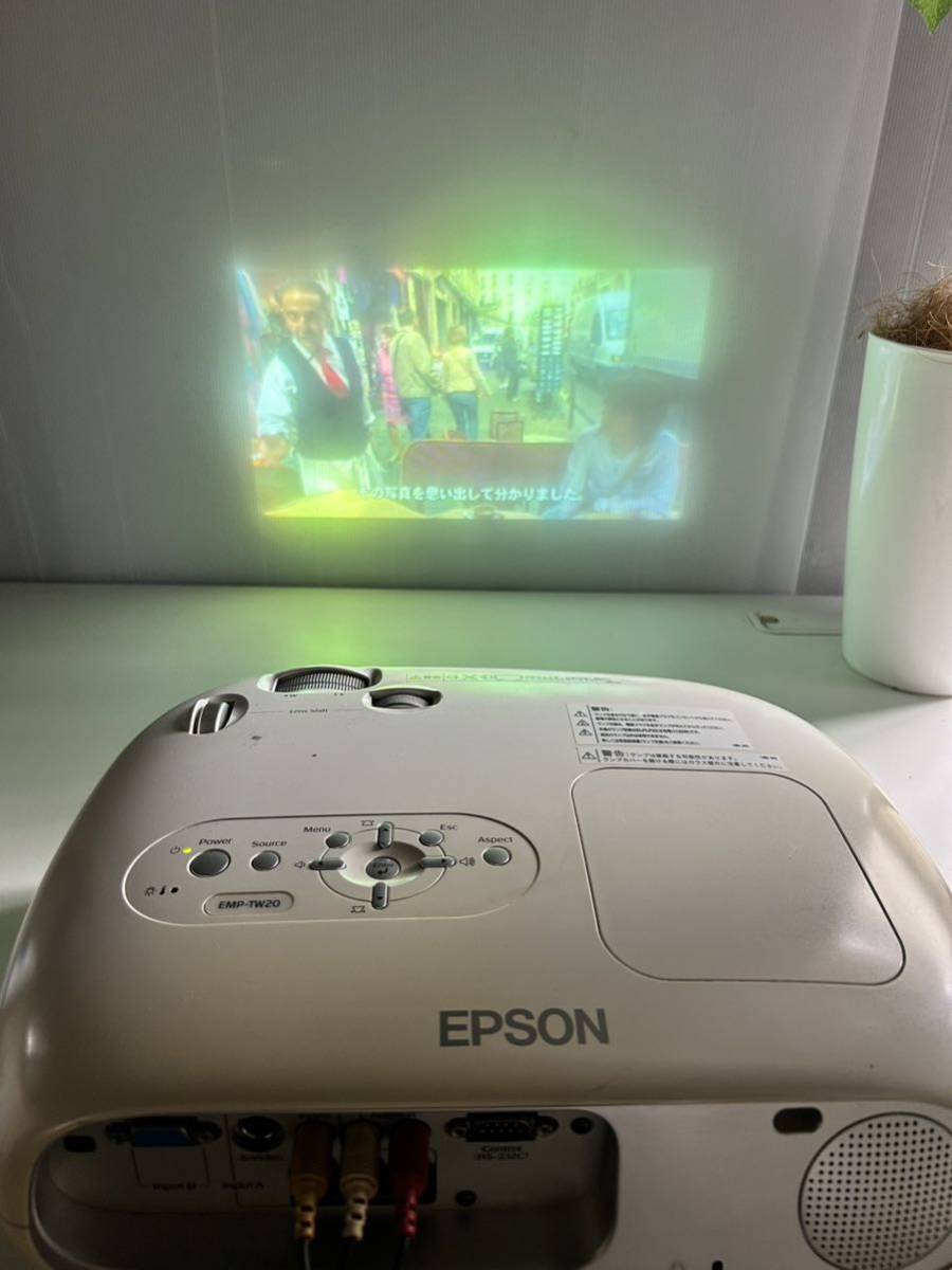 オリジナル エプソン EPSON EMP-TW20通電、映像出し確認済み.電源