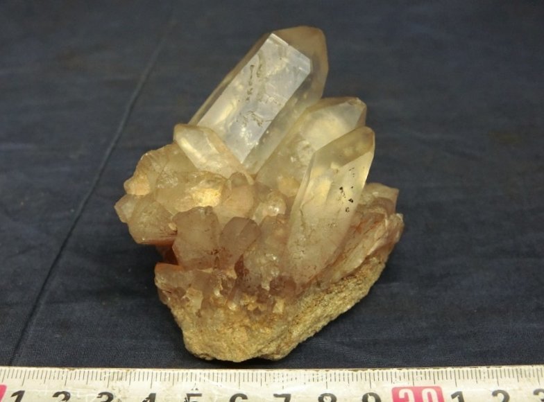 L4923 クオーツ 水晶 241g 天然石 鉱物 パワーストーン 置物 インテリア JChere雅虎拍卖代购