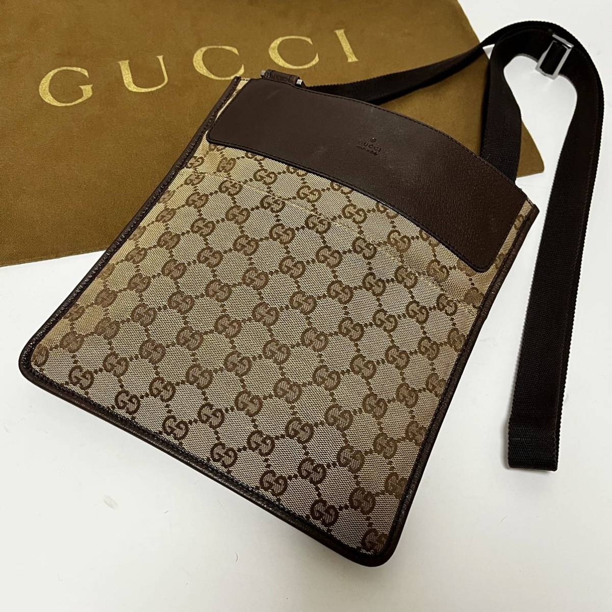 おトクおトクグッチ GUCCI クロスボディ 斜め掛け ショルダーバッグ