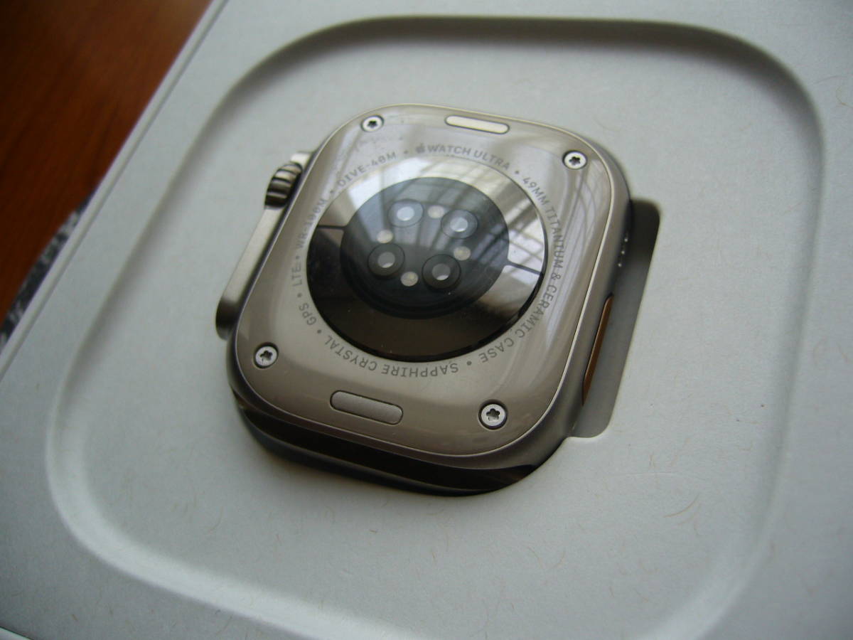 ☆ Apple Watch Ultra アップルウオッチウルトラ 49mm チタニウム