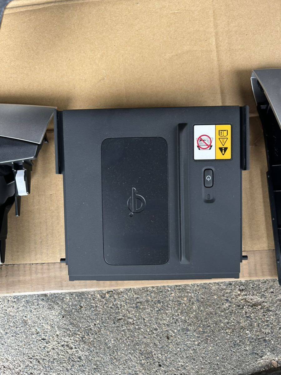 カローラクロス 純正 6AA-ZVG15 置くだけ充電機 パネルセット カローラクロス 純正 6AA-ZVG15 置くだけ充電機 パネルセット