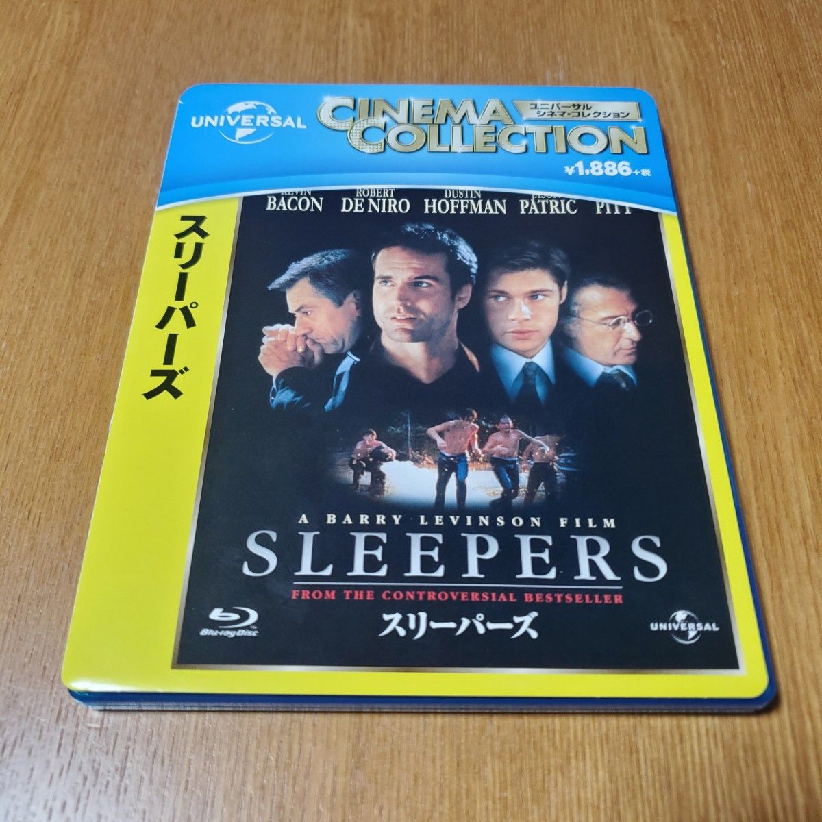 スリーパーズ 中古Blu-ray　ブラッド・ピット　ロバート・デ・ニーロ　ダスティン・ホフマン