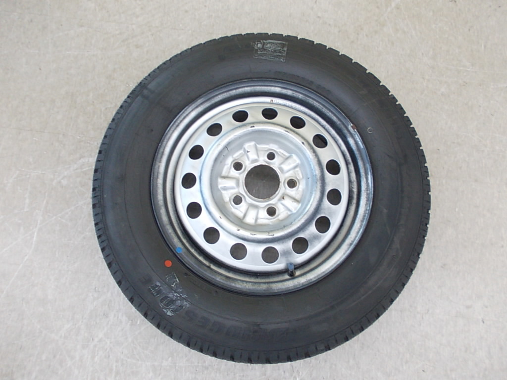 ★中古★パジェロミニ★■175/80R15 90Q■タイヤ、鉄ホイール1本の画像1