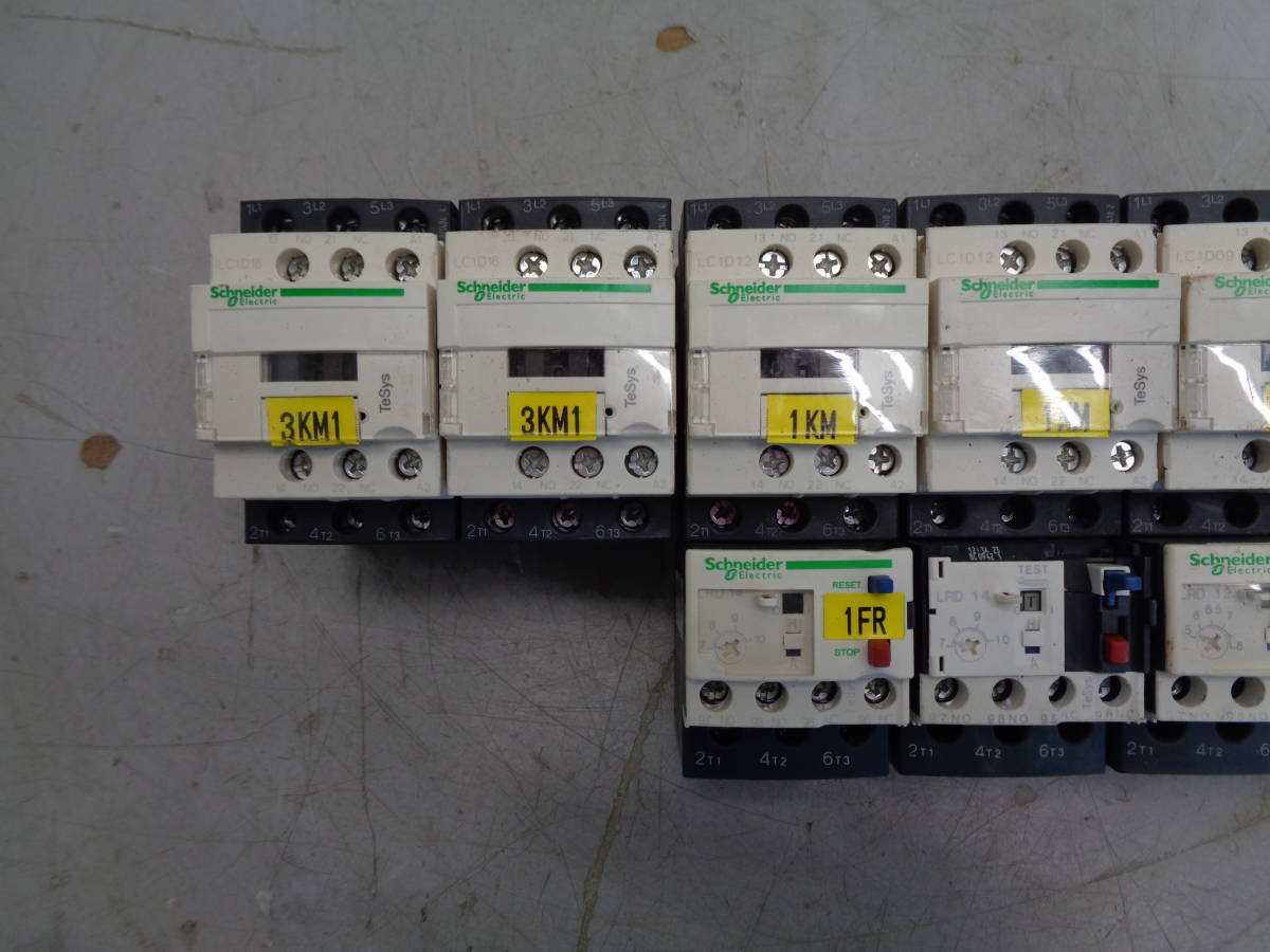 MK8142 Schneider electric LC1Dシリーズ LC1D18 (X2) / LC1D12 (X2) / LC1D09 (X2) / LRD14 (X2) / LRD12 / LRD03 / LRD02_画像2