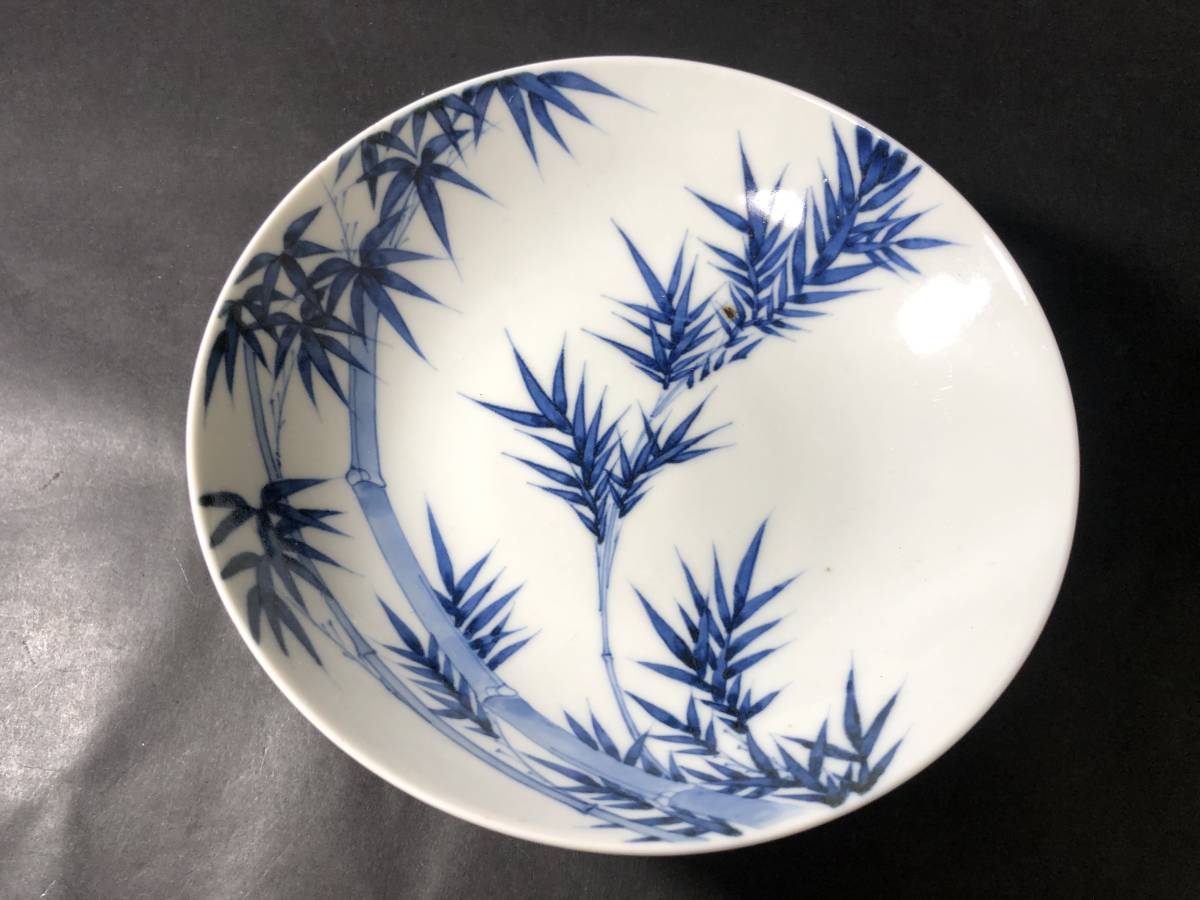 古伊万里 平戸焼 染付 竹に雀文様 皿 生活骨董 骨董雑貨 テーブル