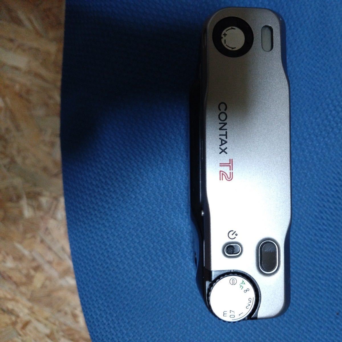 CONTAX コンタックス T2 フィルム カメラ シルバー データバック CONTAX コンタックス T2 フィルム カメラ シルバー データバック