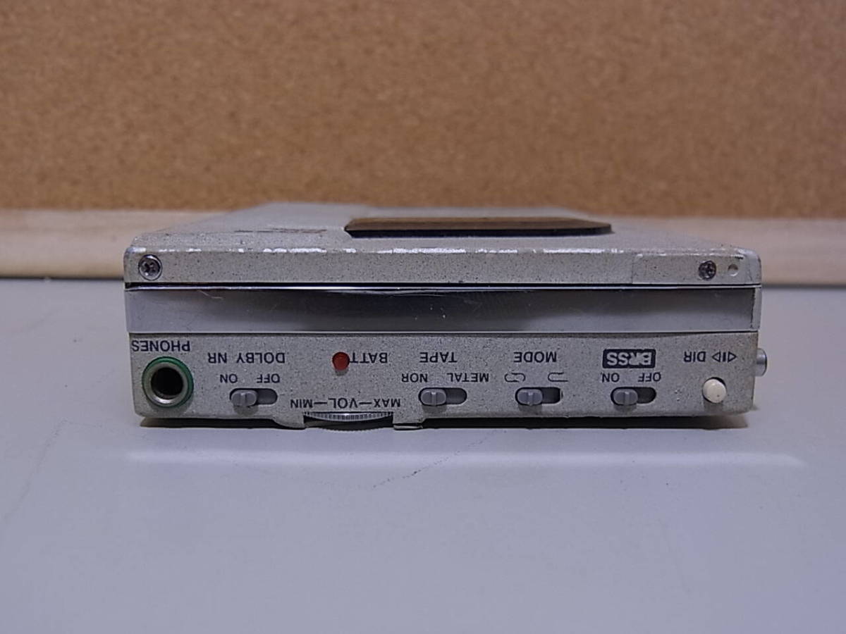 *G/718* Sanyo SANYO* portable cassette tape player *JJ-P5* operation unknown * Junk 