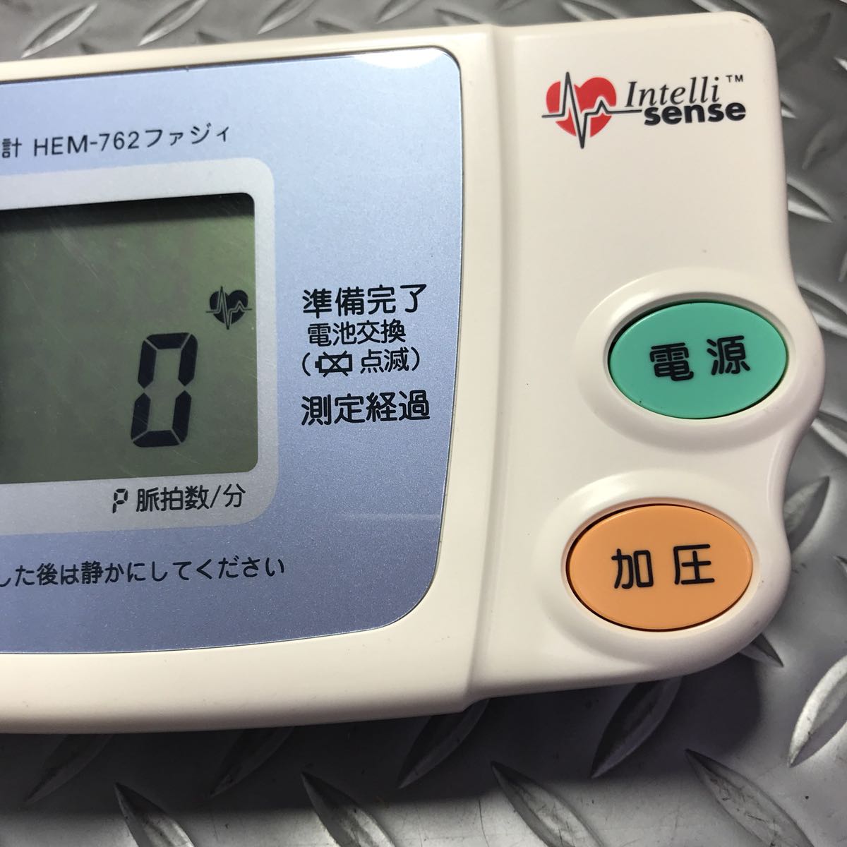 TAD7387 OMRON Omron digital automatic hemadynamometer HEM-762faji. Intell sense hemadynamometer most high blood pressure error part removing. person please 