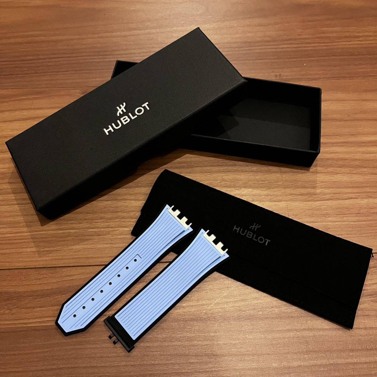 新品☆HUBLOT ウブロ ウニコ スピリットオブビッグバン 42mm用 ワン