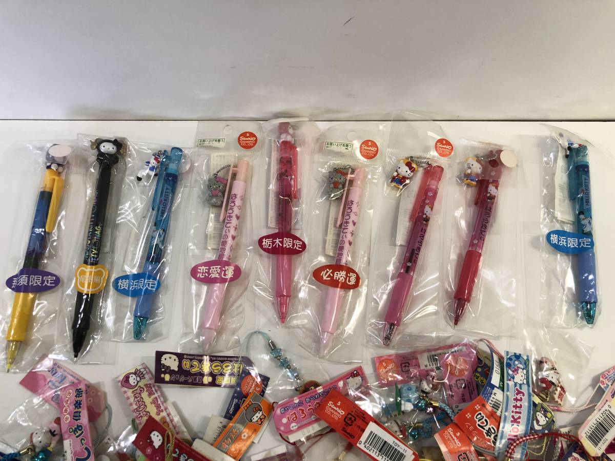 Y0512‐03【サンリオ】大量☆新品☆未使用☆ハローキティ 根付け 139点