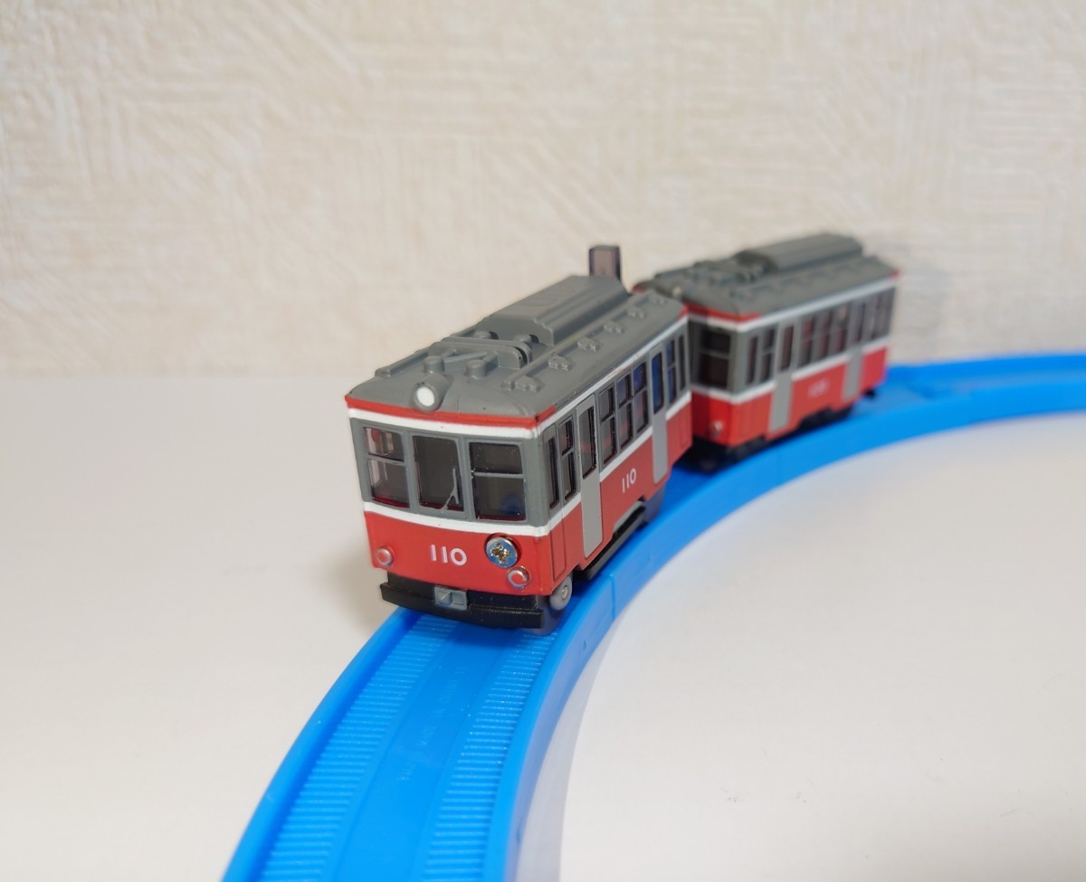 魅了 箱根登山鉄道 カプセルプラレール モハ2形 中古品 モーター車 赤 カプセルプラレール