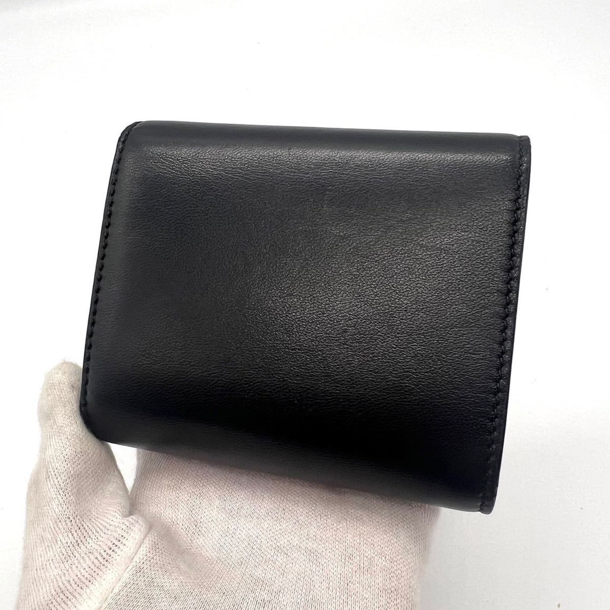 美品 セリーヌ トリオンフ カーフスキン 折り財布 ブラック