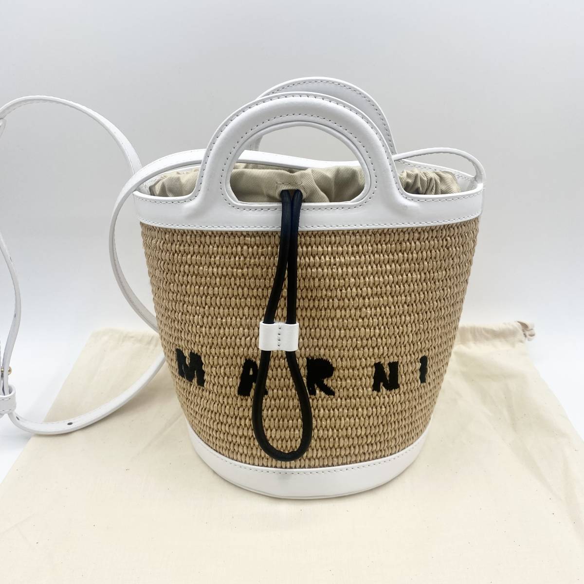 新品未使用!送料込み☆MARNI☆ラフィア バケットバッグ