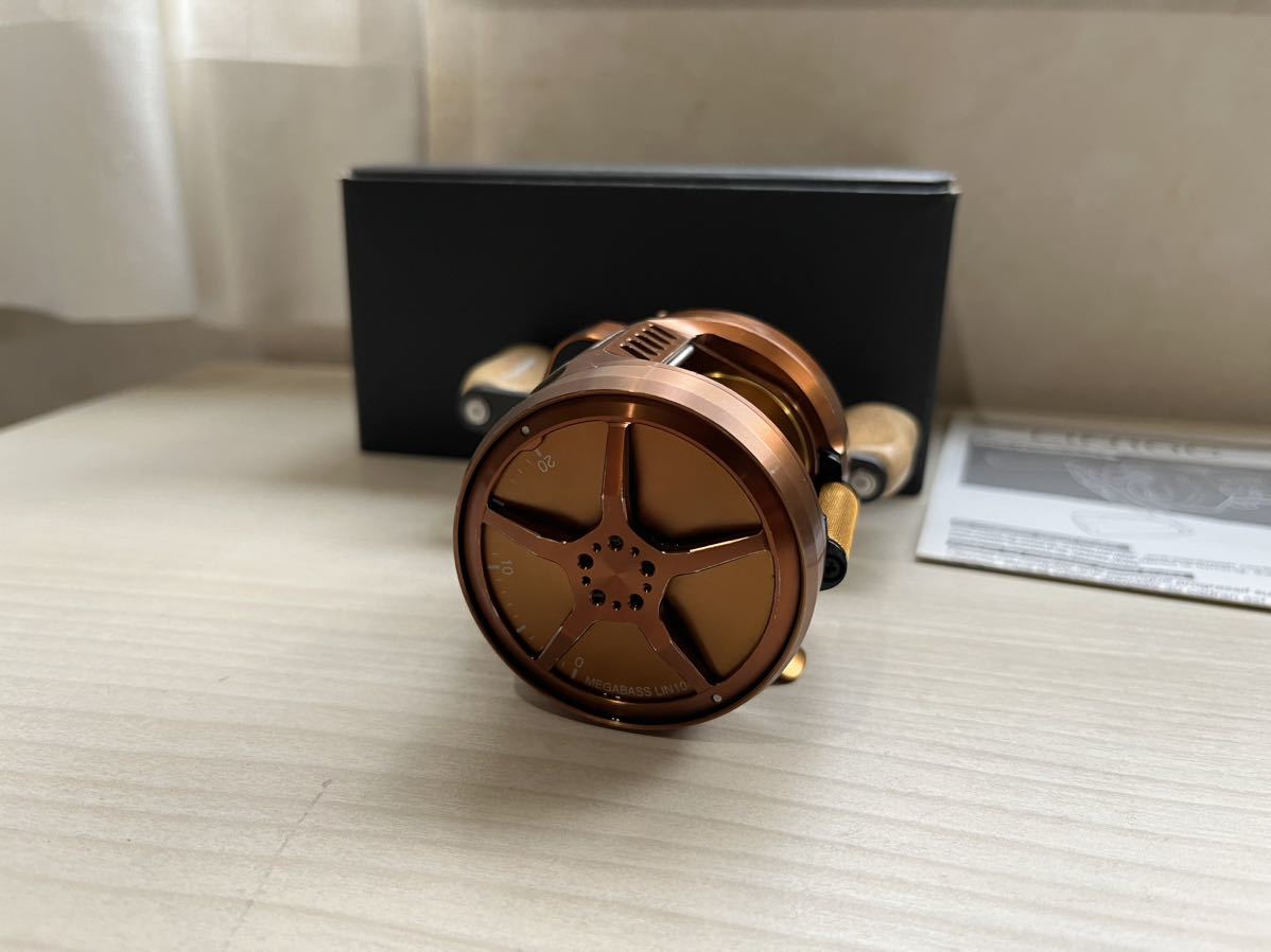 超希少 メガバス LIN 10C 美品 | paradaabogados.com