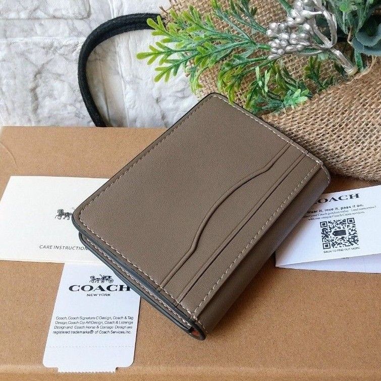 最新作新品】COACH コーチ バンディット カードケース 【ブラック