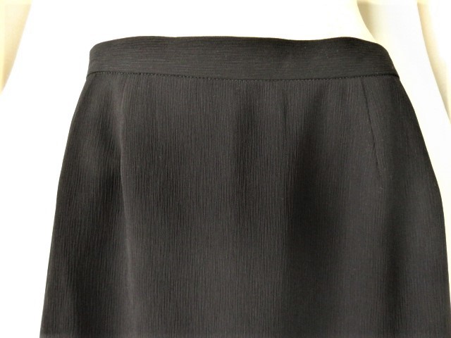 ■上質美品 ニューロマン【 Light Preta 】高級 日本製 スカート ネイビー 大きなサイズ 13号 LL XL 送料185円 b1917_画像2