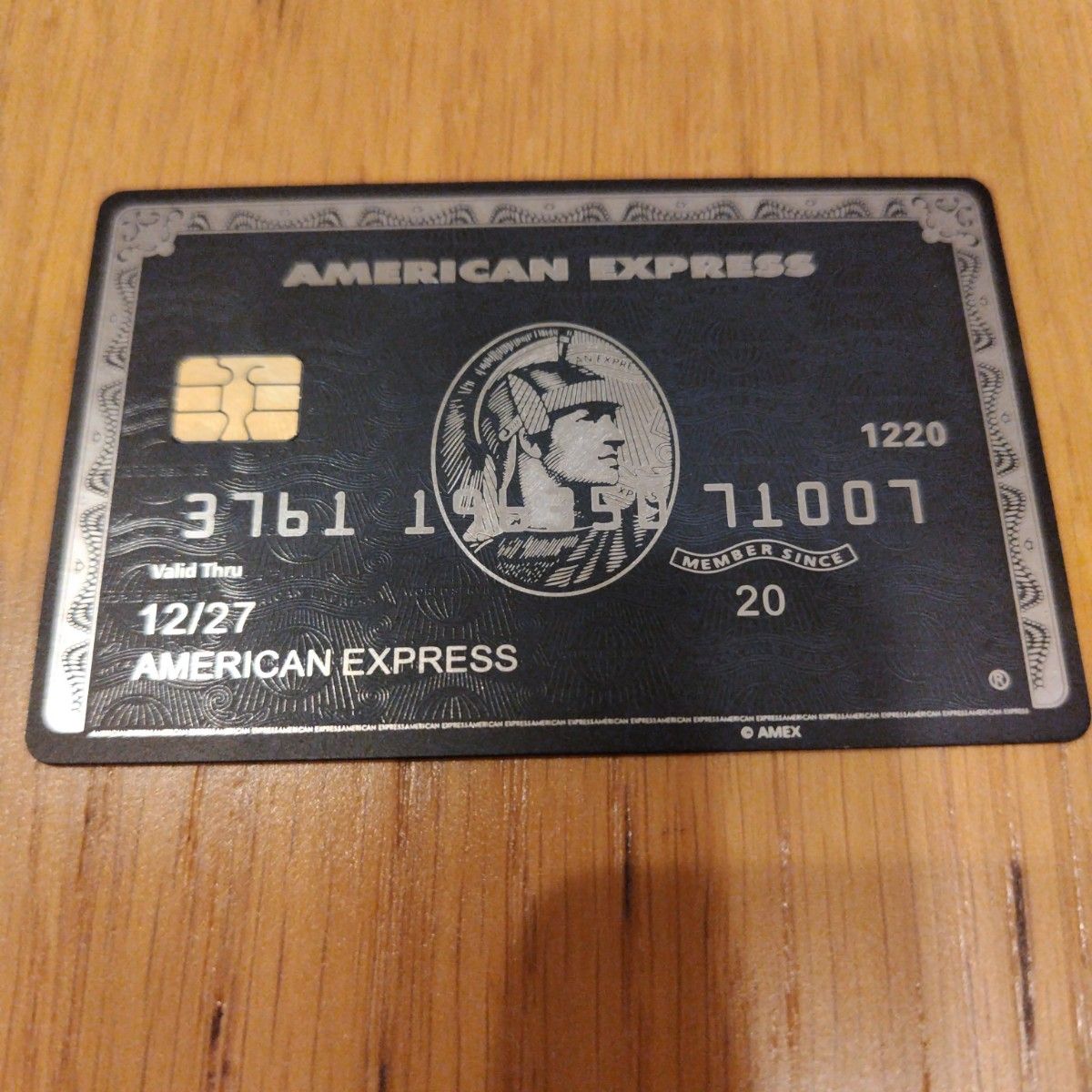 American Express アメリカン・エキスプレスのブラックカード-