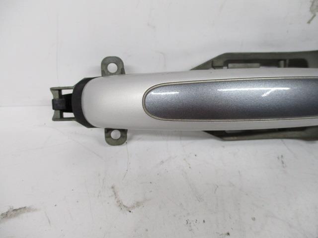 16 year Porsche Cayenne GH-9PABFD left front outer handle 7L0837885C 161379 4170