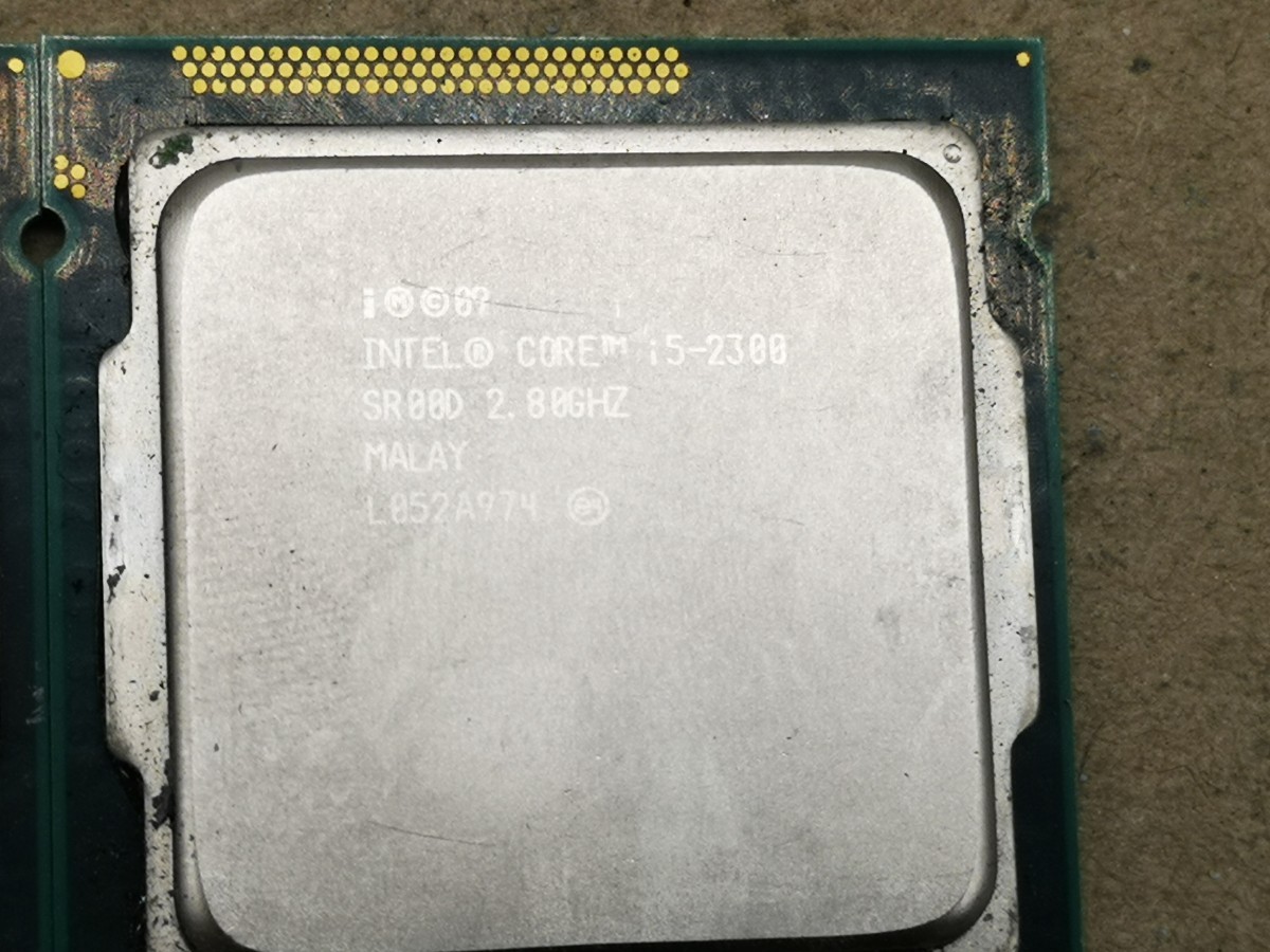 i5-2300 CPU 2個セット ジャンク扱い_画像3