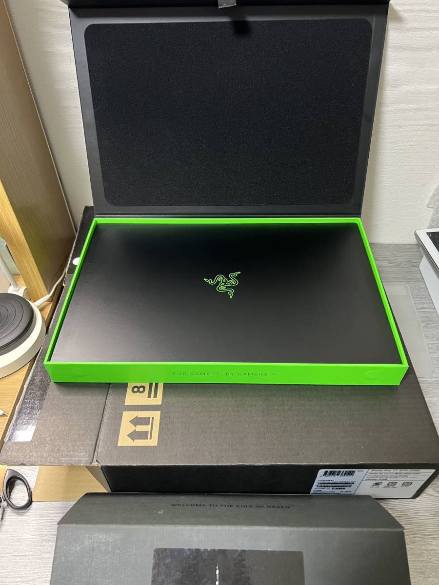 美品ゲーミング Razer Blade Pro 17 17.3インチ/ i7 9750H/ 16GB/ SSD