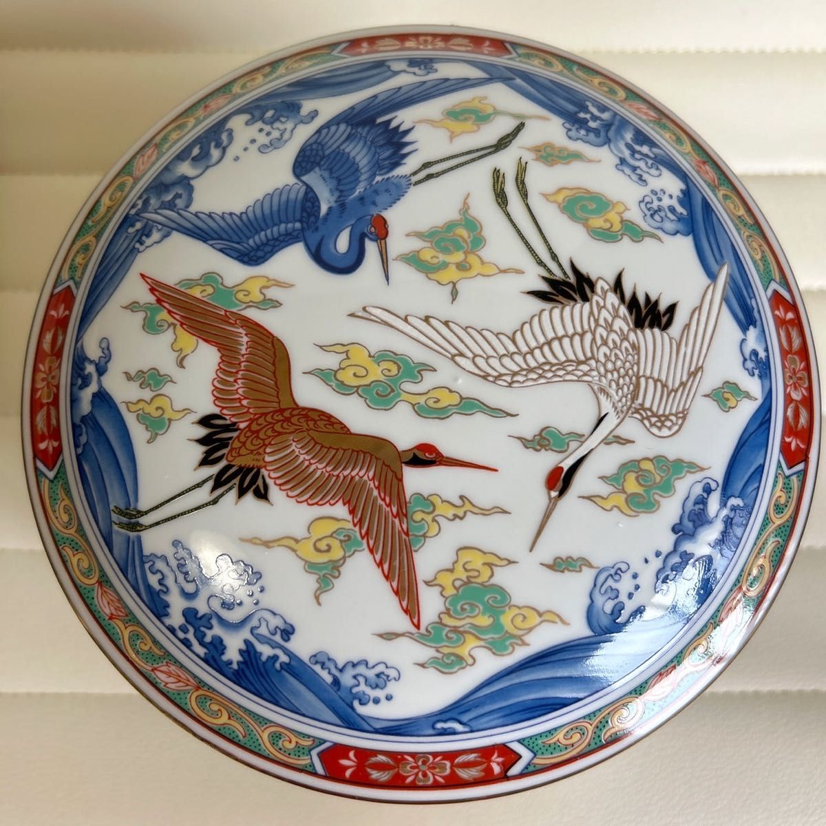 有田焼 若山窯 三段重 おせち器 お正月 蓋付き重ね鉢 古伊万里 色絵金彩 重箱