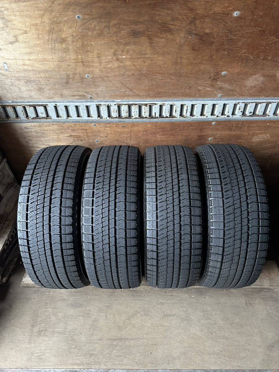 225/55R17 バリ山 ブリヂストン BLIZZAK VRX2 2022年製 4本セット